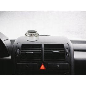 Napelemes autó illatosító