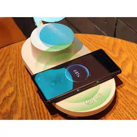   RGB LED éjszakai lámpa vezeték nélküli töltővel és bluetooth hangszóróval