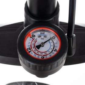   Lábpumpa, manométerrel, fém, 16 bar / 230 PSI, 3 fej, 22 x 13 x 56-92,5 cm univerzális