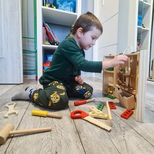 Fa játék szerszámkészlet dobozzal