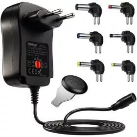 Univerzális adapter 6 csatlakozóval - 30W