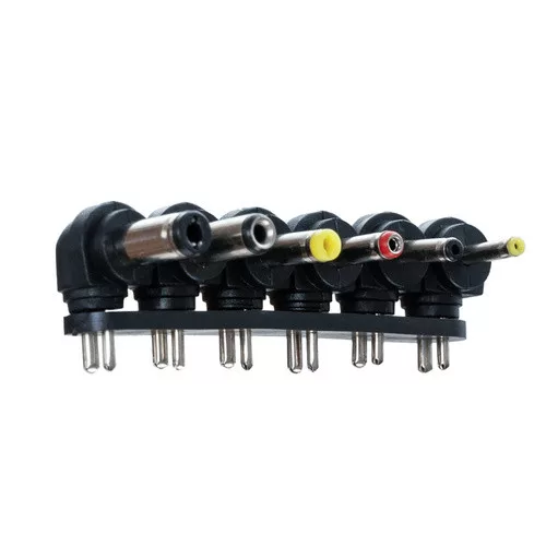 Univerzális adapter 6 csatlakozóval - 30W