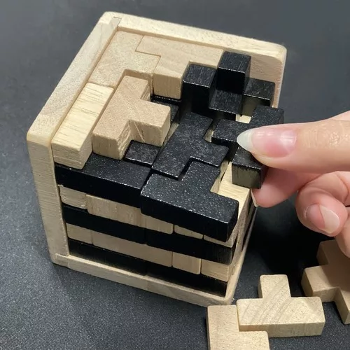 Fa logika kocka kirakójáték - 7x7x7cm