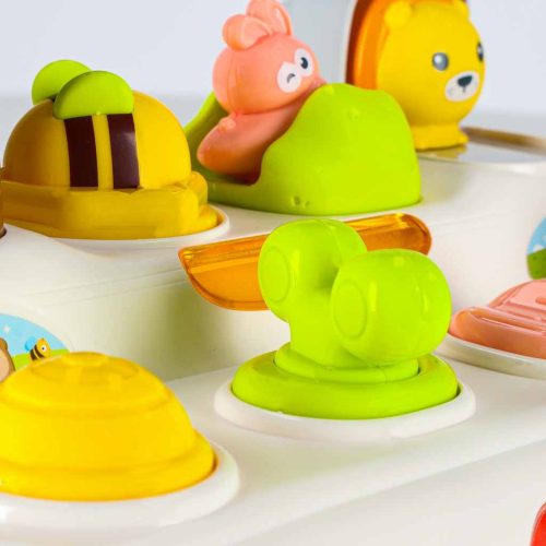 Felugró állatok interaktív játék