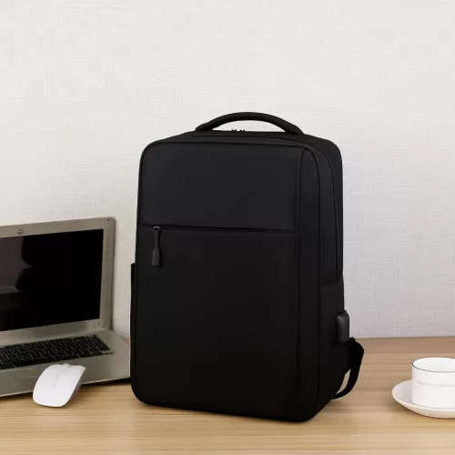 Lopásbiztos vízálló hátizsák USB porttal - 20l